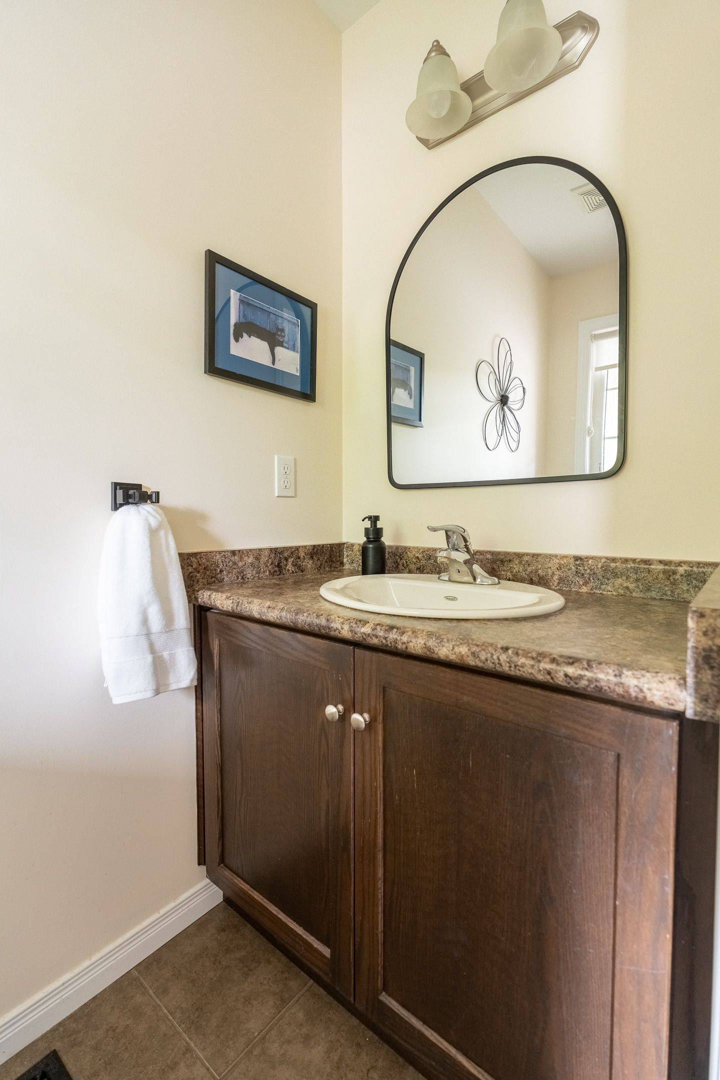 Guelph, ON N1E 0K1,159 Kemp CRES