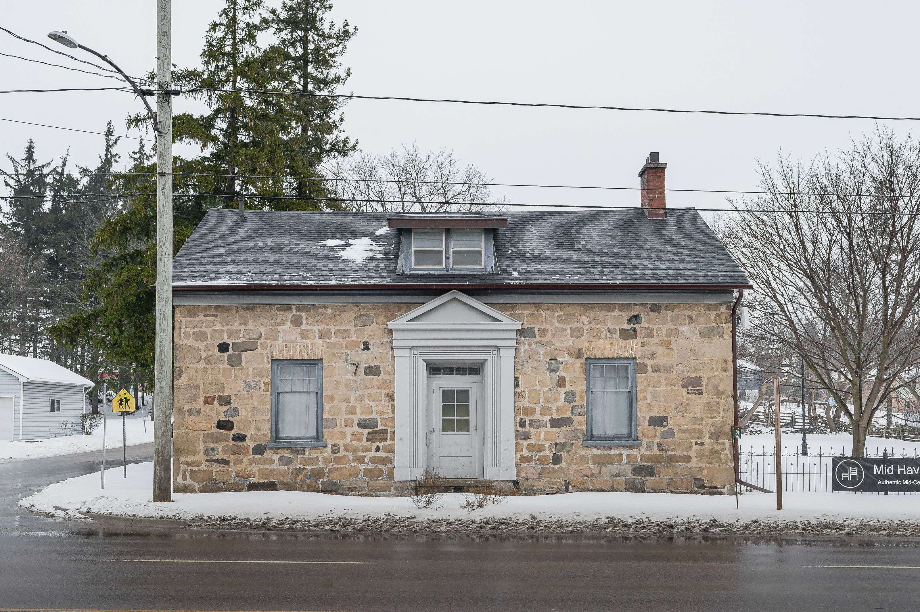 Puslinch, ON N0B 2J0,52 Brock RD S