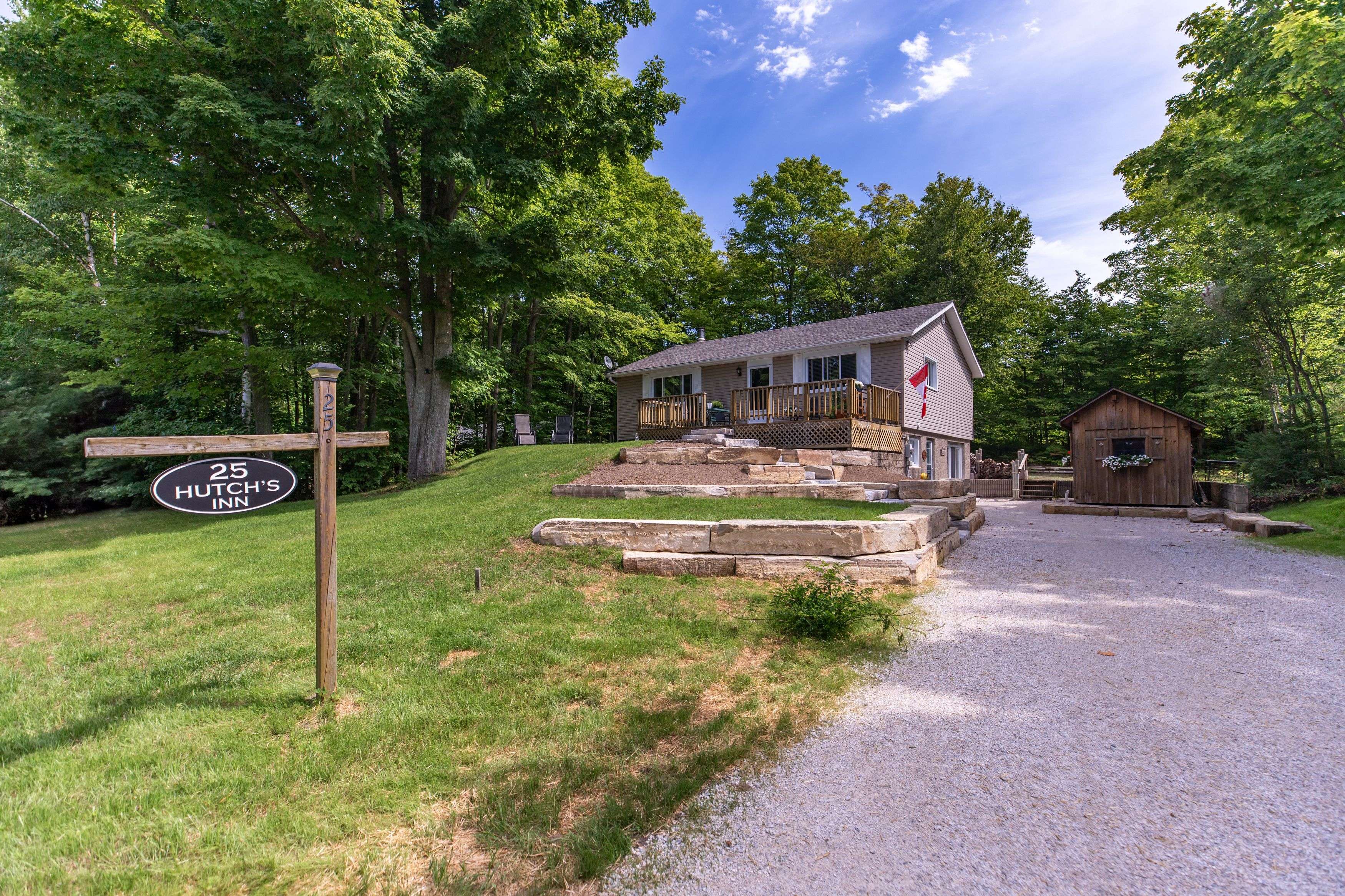 South Bruce Peninsula, ON N0H 2G0,25 Emerson AVE