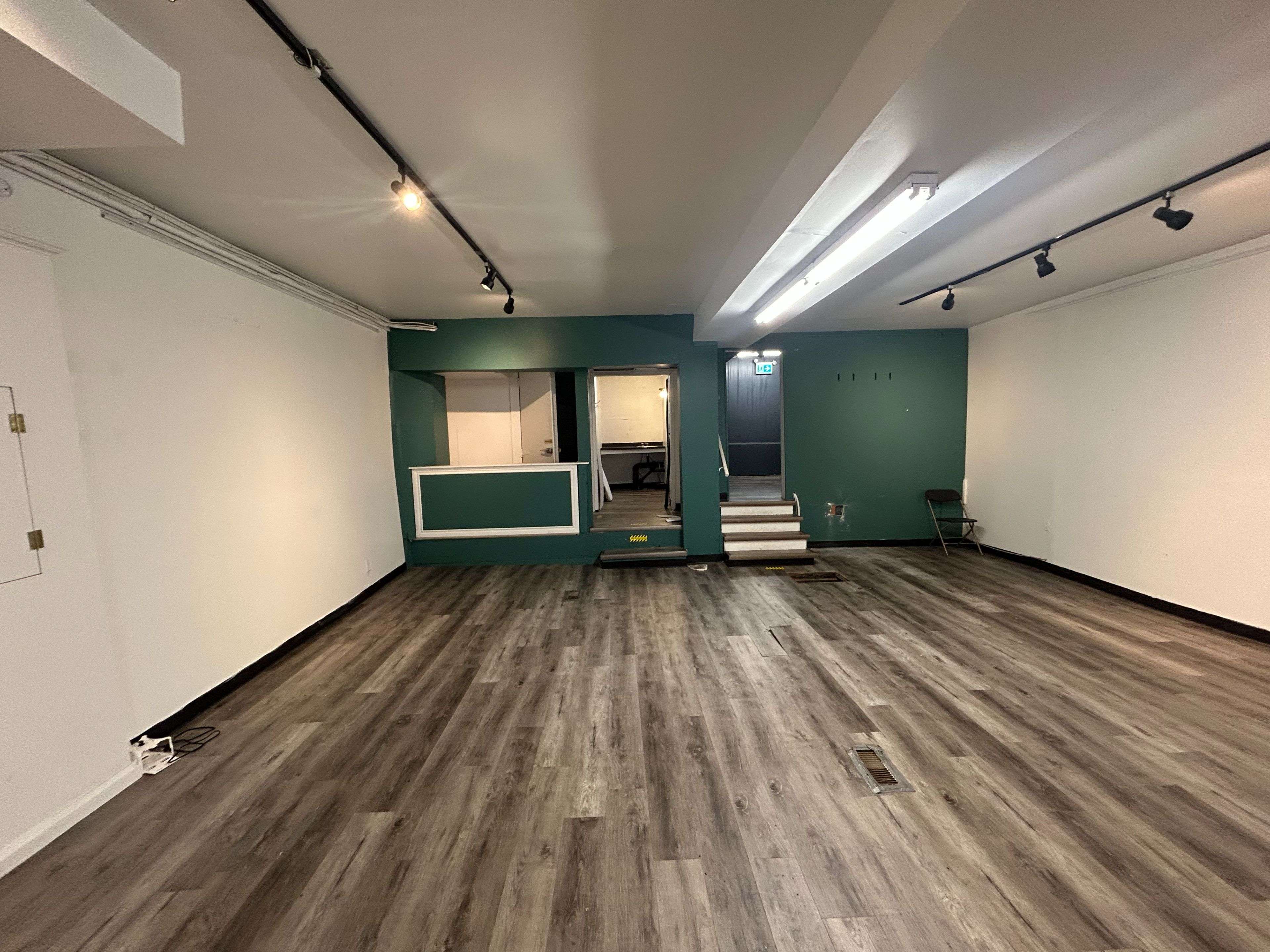 Hamilton, ON L8R 2L4,297 James ST N