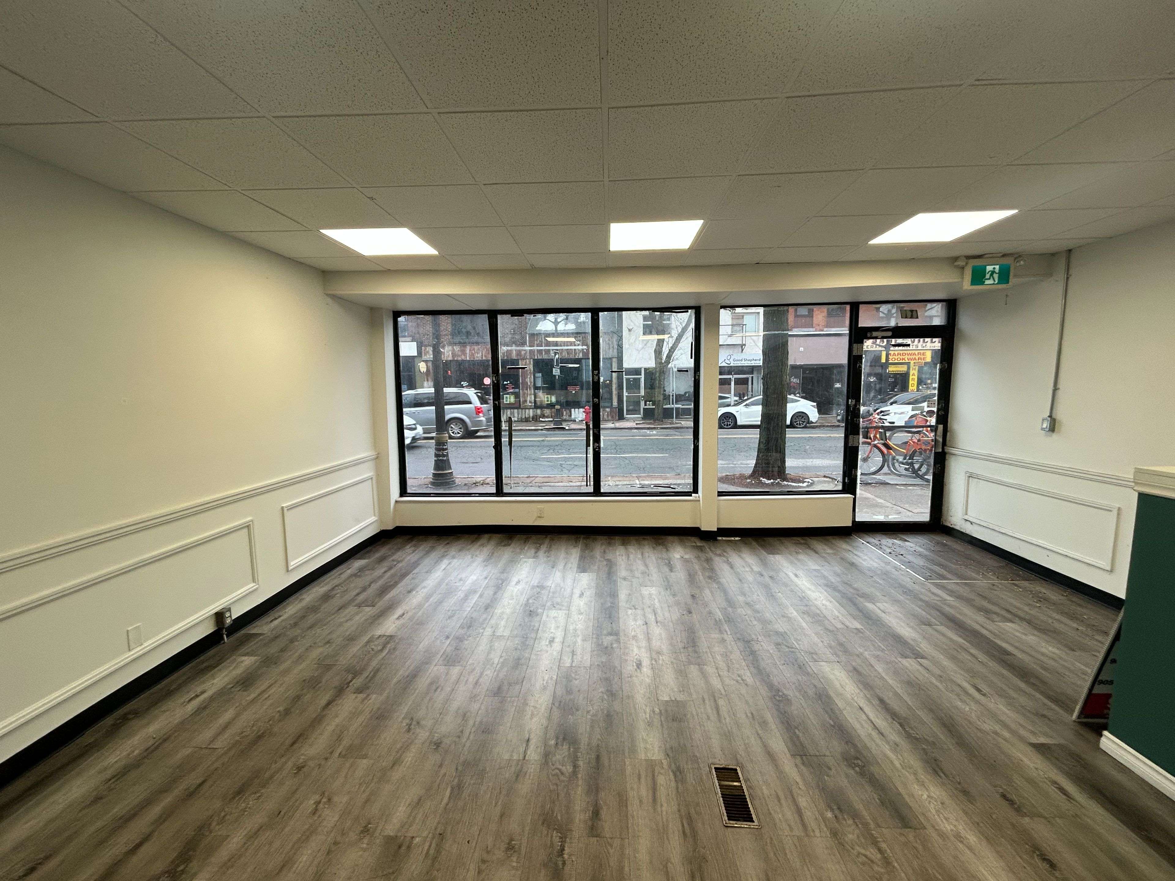 Hamilton, ON L8R 2L4,297 James ST N