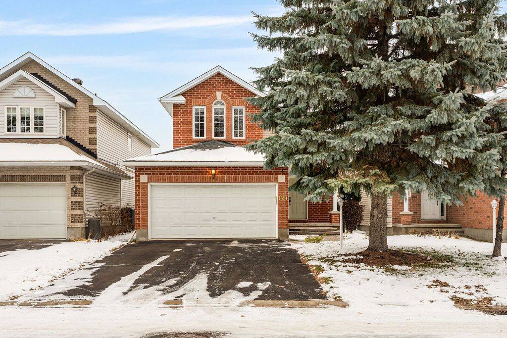 Barrhaven, ON K2J 4R5,128 Boulder WAY