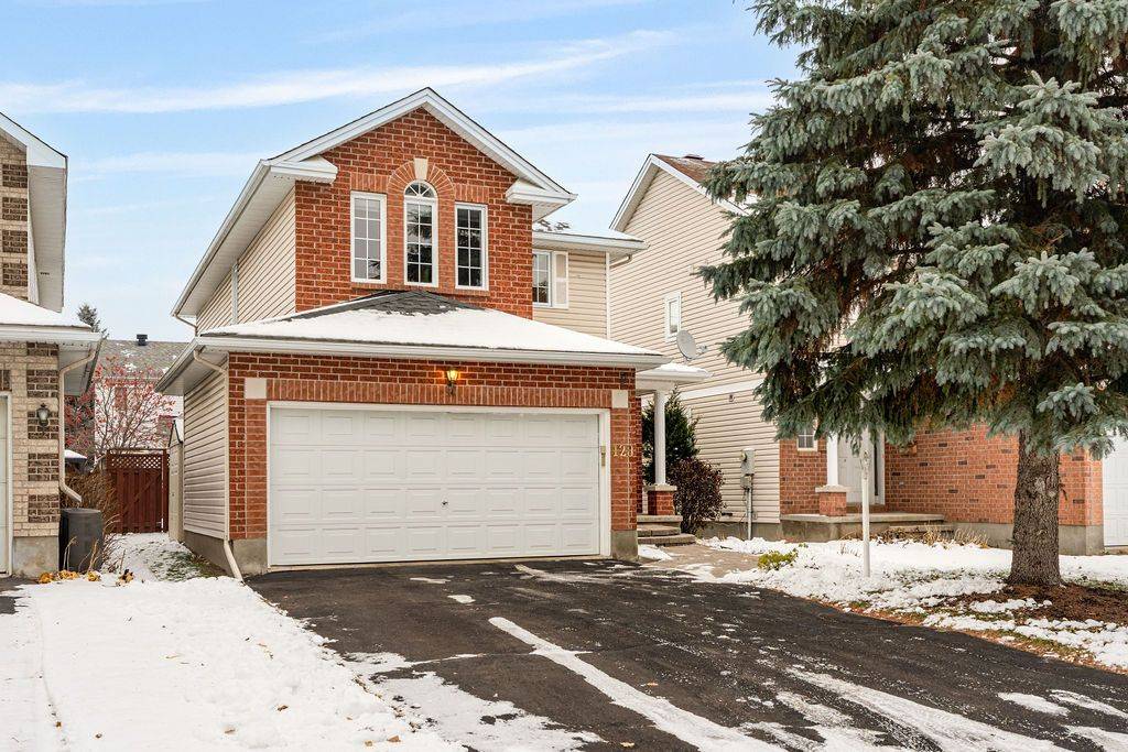 Barrhaven, ON K2J 4R5,128 Boulder WAY