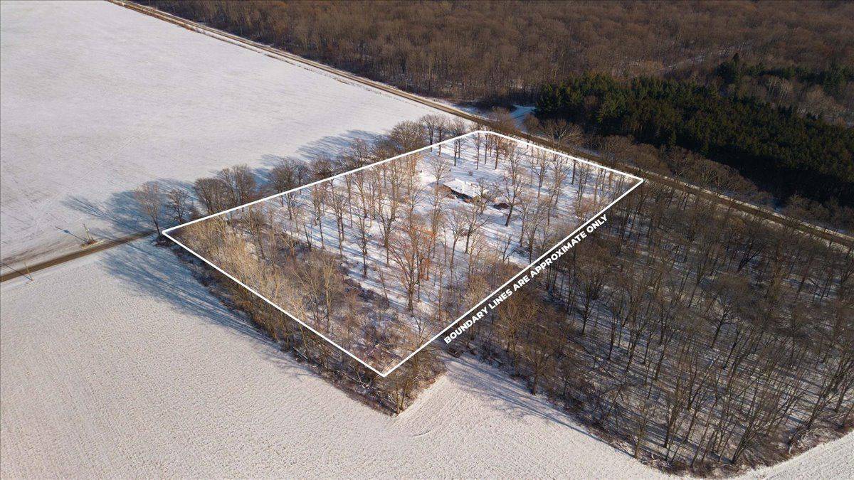 Southwest Middlesex, ON N0L 1Z0,22775 Dogwood RD