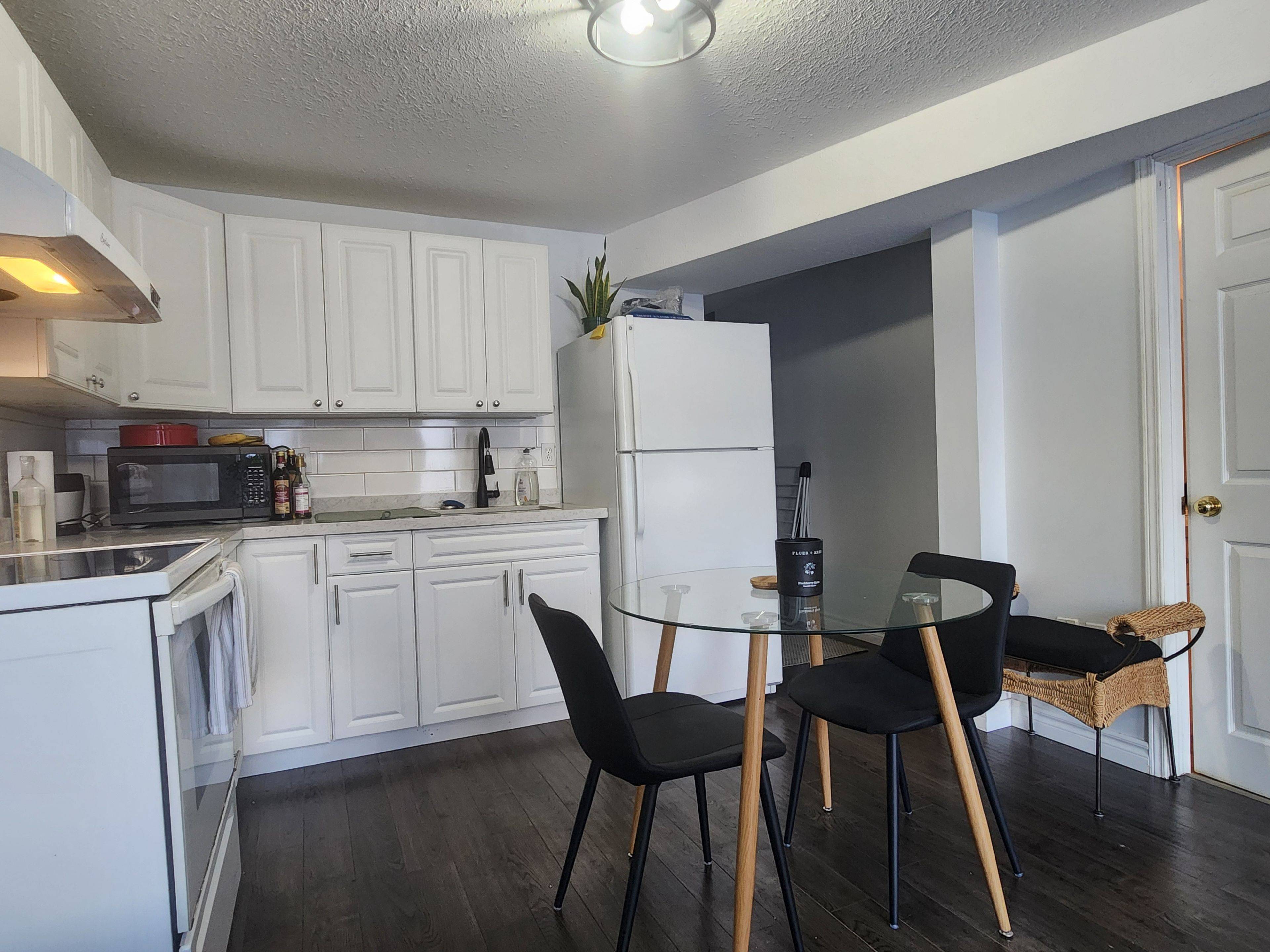 Guelph, ON N1G 5A3,17 Boulder CRES