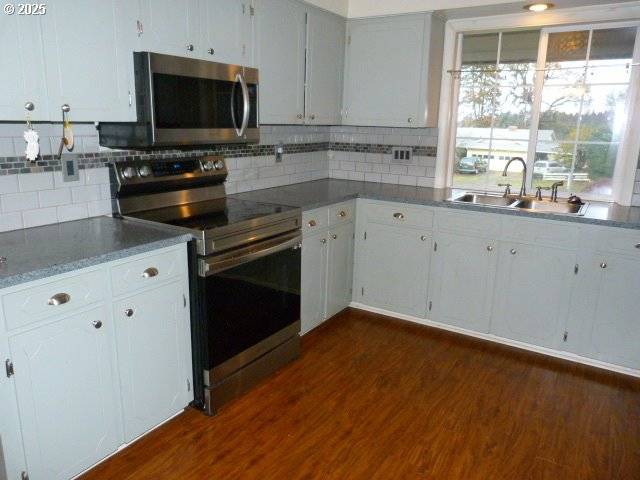 Turner, OR 97392,5460 VAL VIEW DR