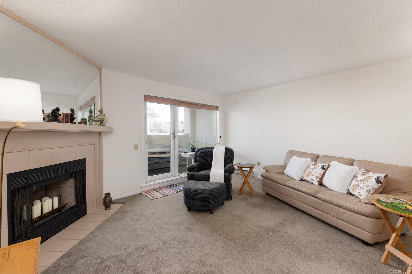 Sidney, BC V8L 5C6,2490 Bevan Ave #204