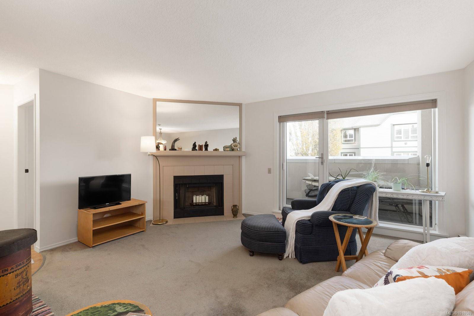 Sidney, BC V8L 5C6,2490 Bevan Ave #204