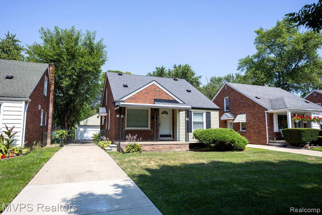 Harper Woods, MI 48225,19775 Damman ST