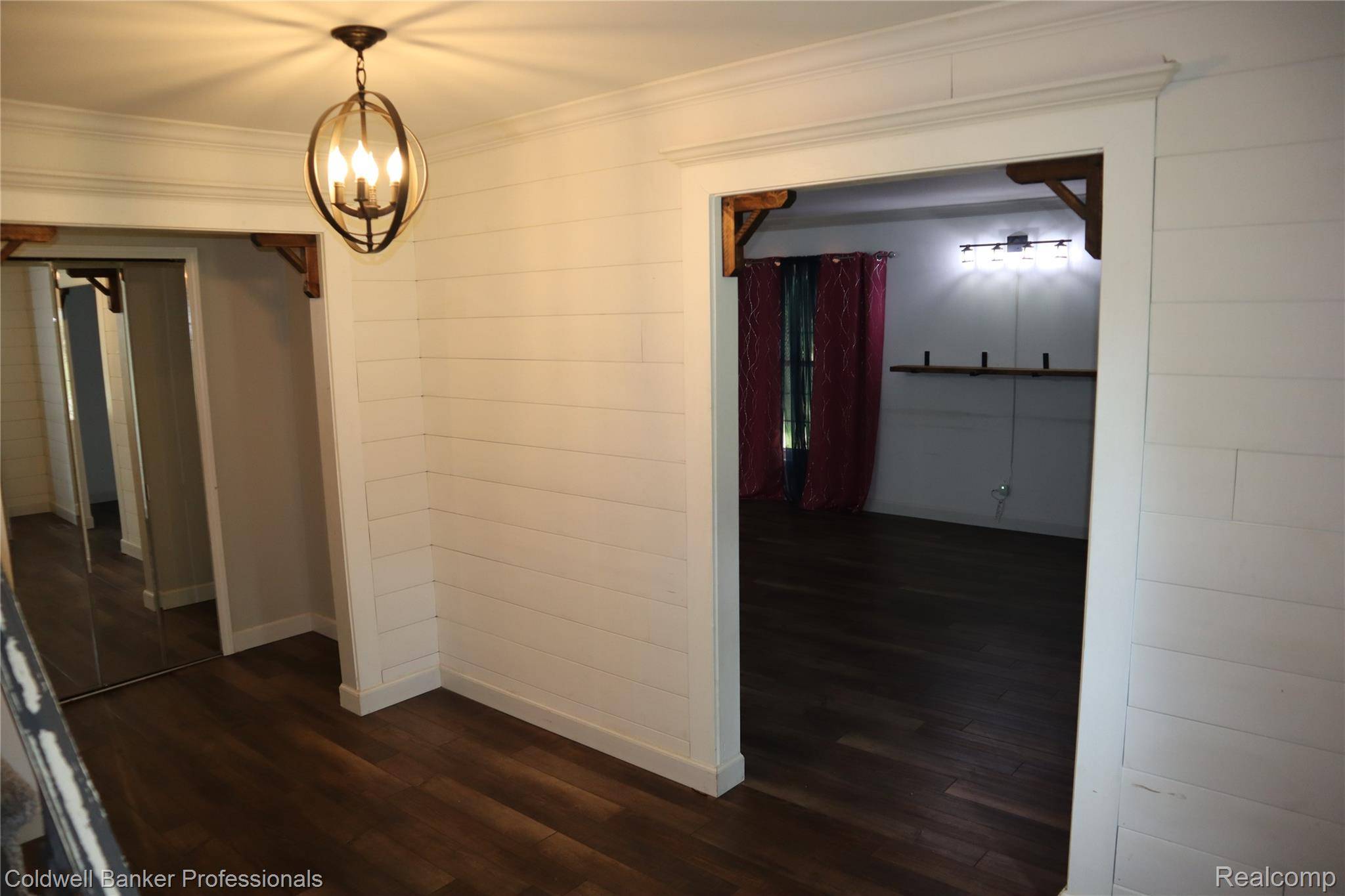 Burton, MI 48509,5435 S Sycamore DR