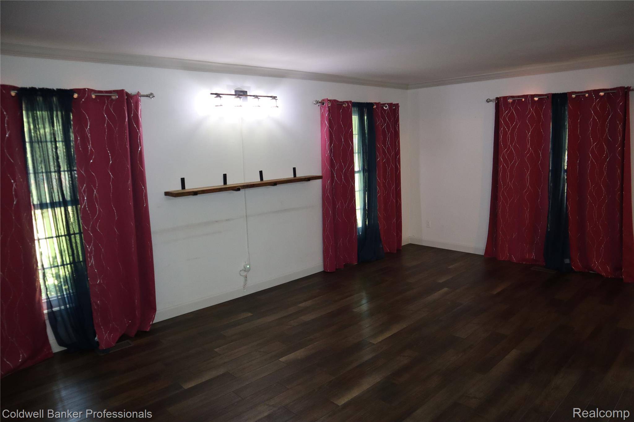 Burton, MI 48509,5435 S Sycamore DR