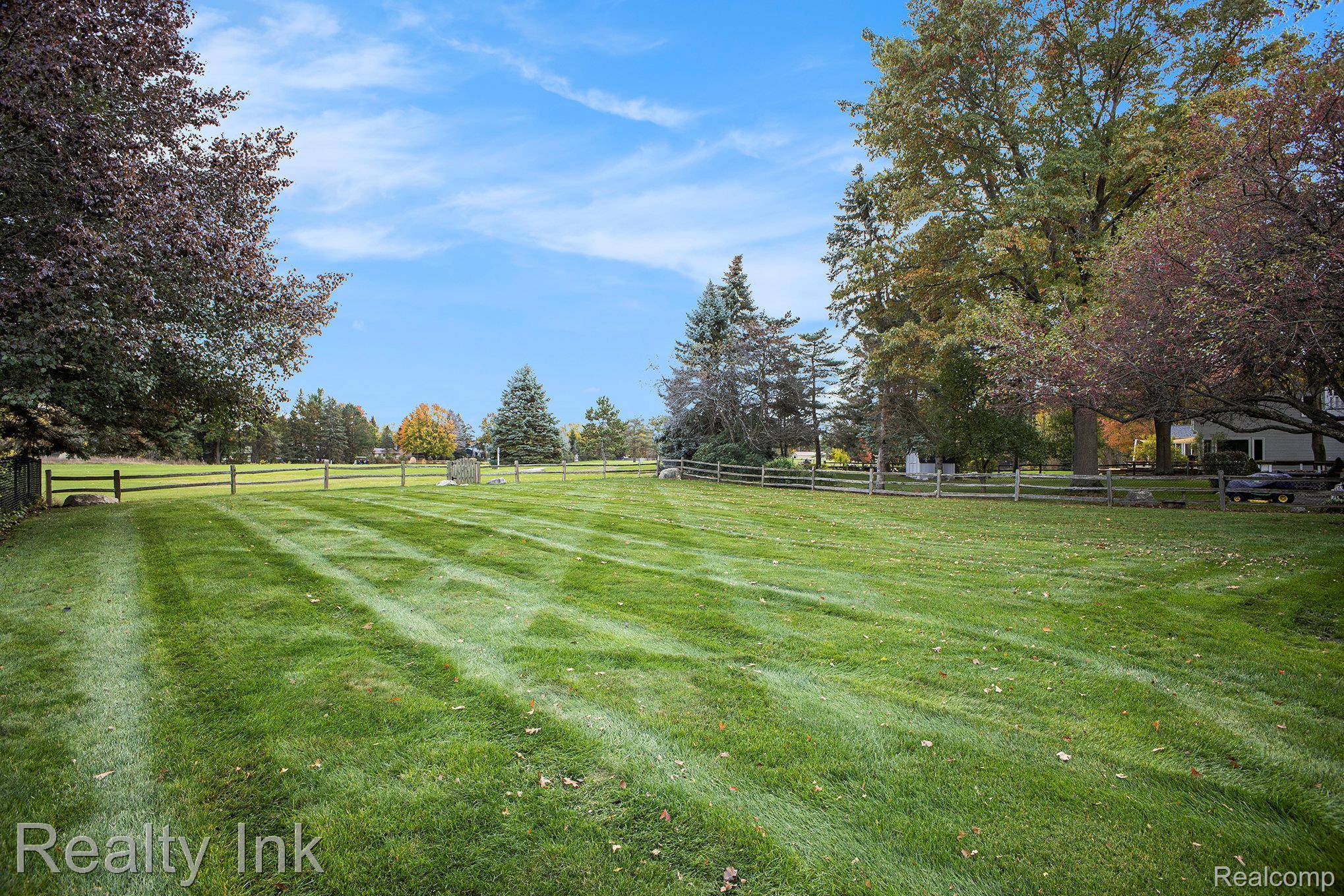 Haslett, MI 48840,5868 Buttonwood DR