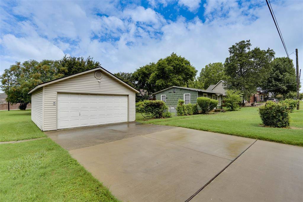 Mansfield, TX 76063,802 Cardinal Road