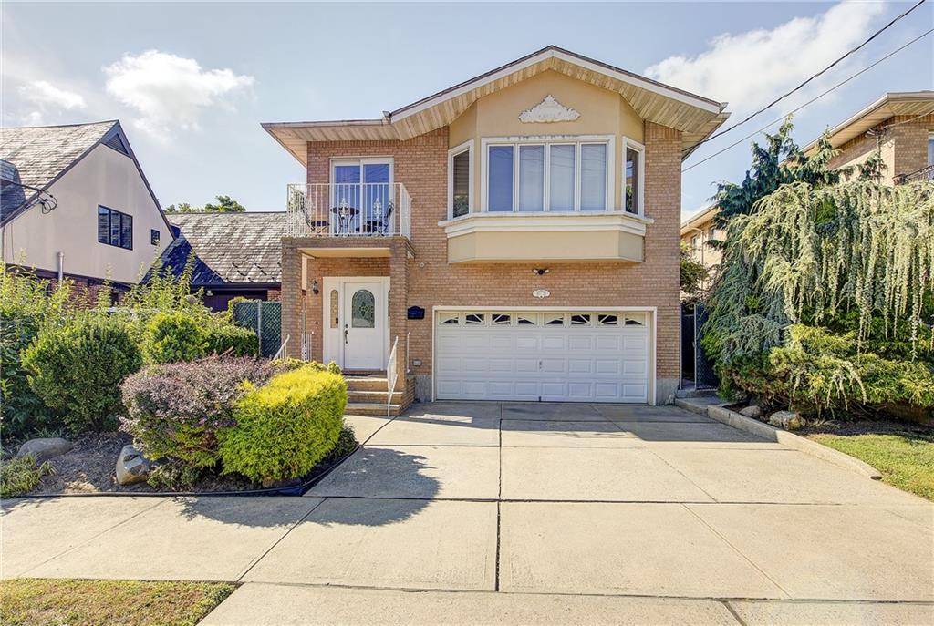 Whitestone, NY 11357,160-32 11th AVE