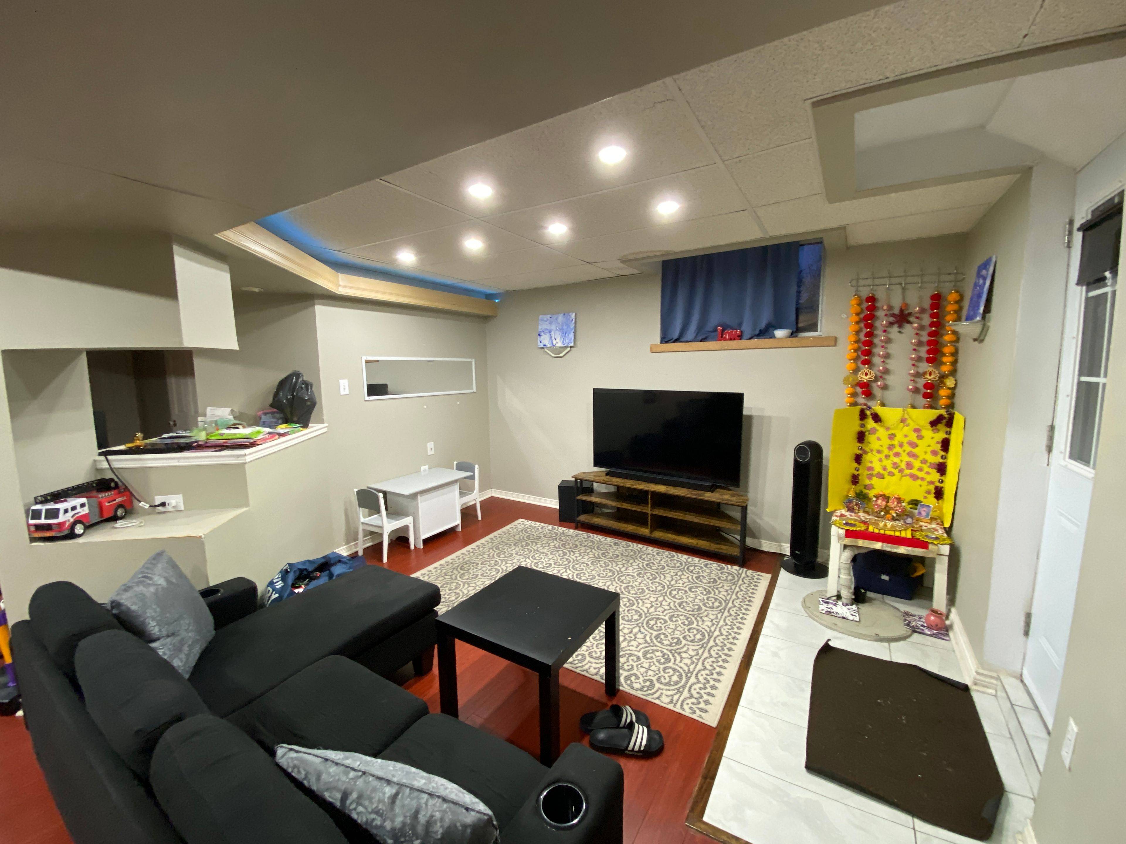 Pickering, ON L1V 4R8,622 Chartwell CT #BSMT