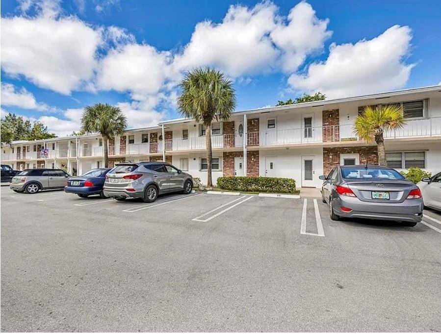 Pompano Beach, FL 33064,2475 W Golf Blvd