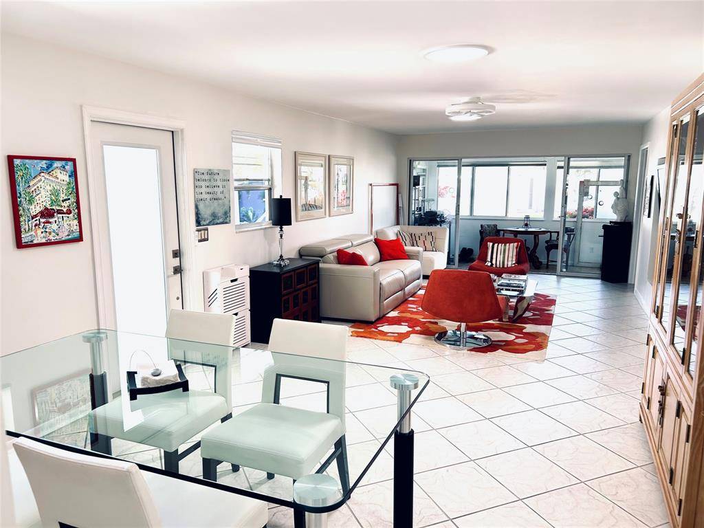 Delray Beach, FL 33445,850 Meadowlark Ln #850