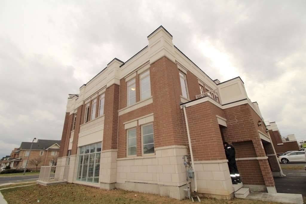 Markham, ON L6B 0G5,290 Copper Creek DR