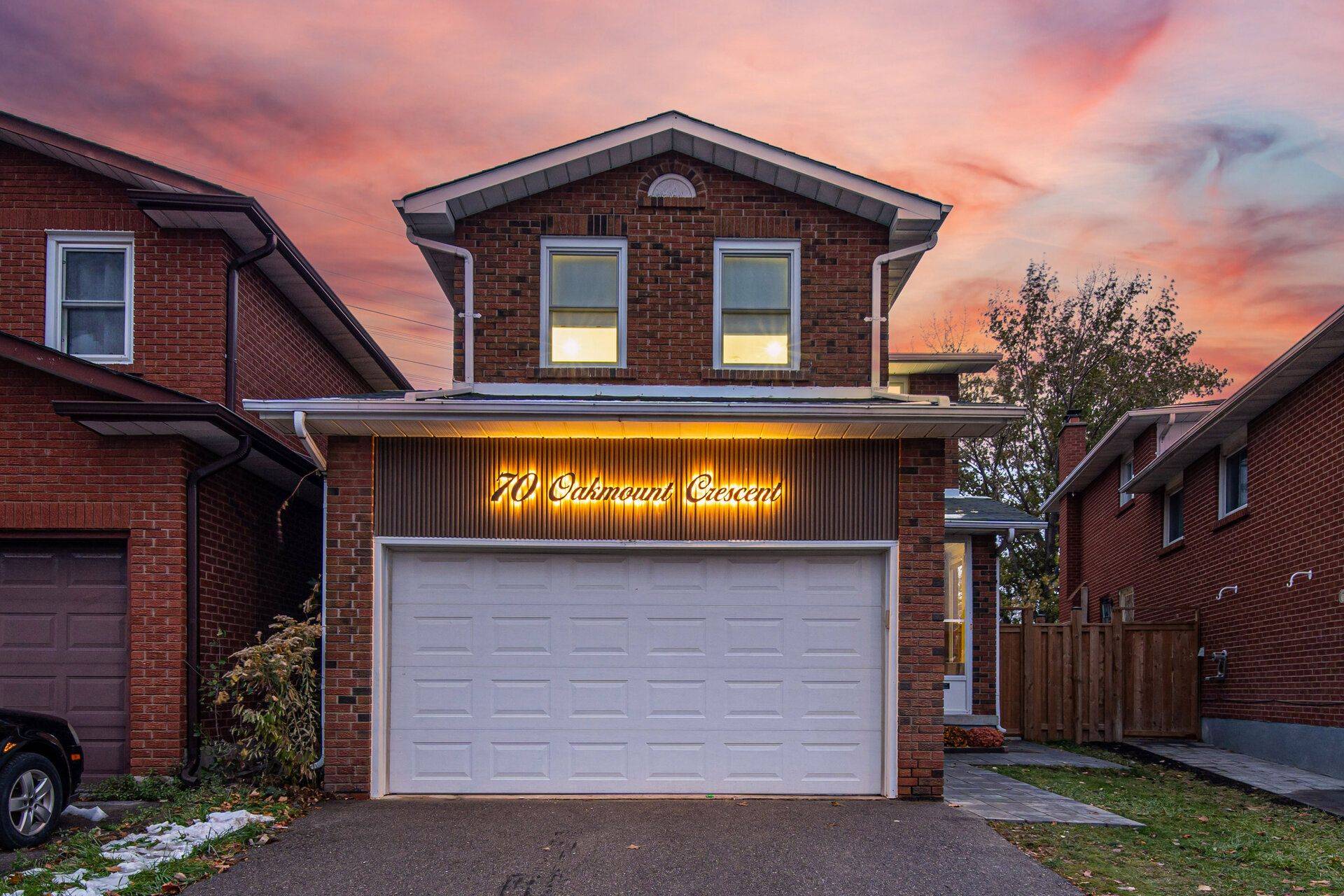 Vaughan, ON L4K 2C3,70 Oakmount CRES