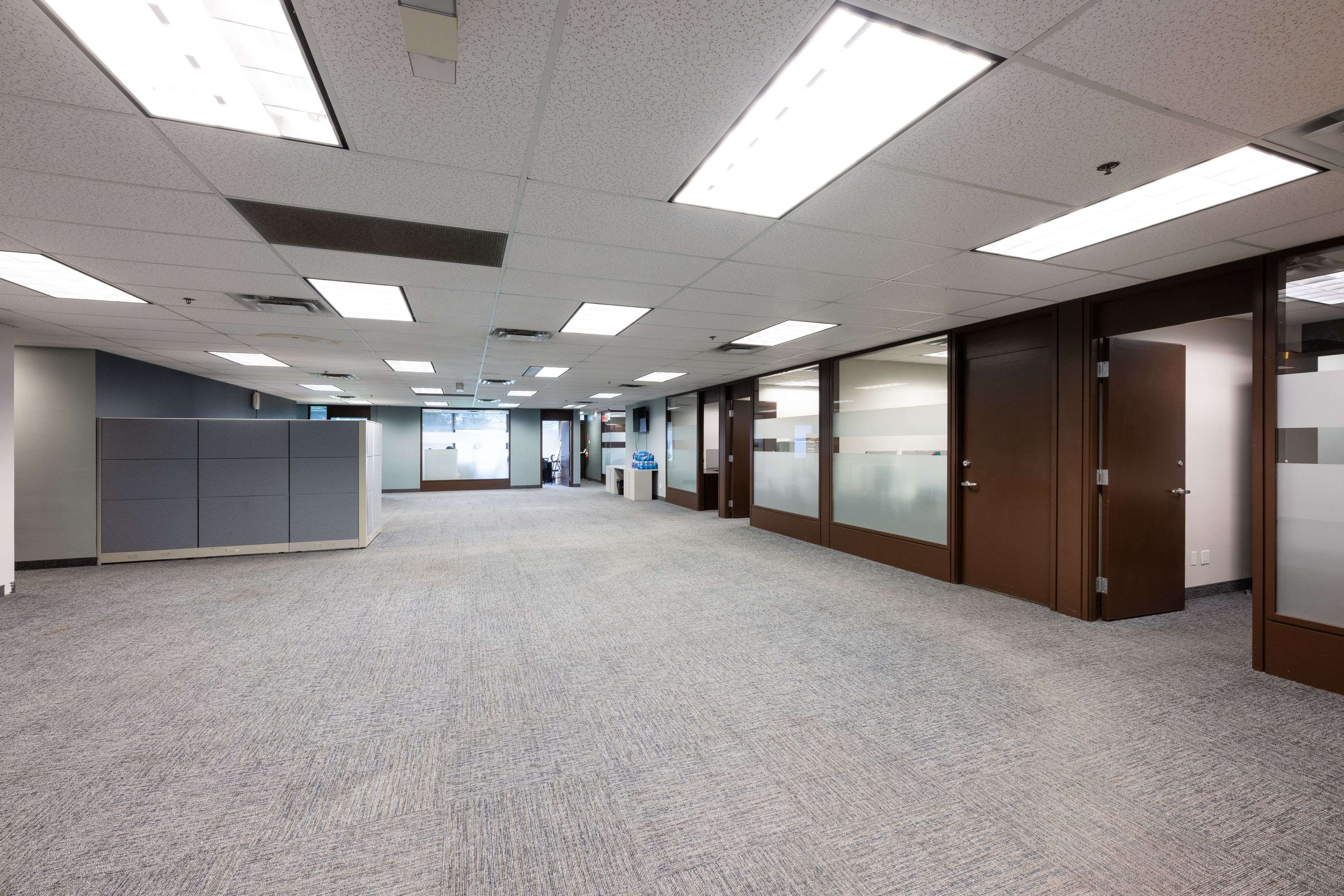 Toronto W10, ON M9W 6C7,65 Skyway AVE