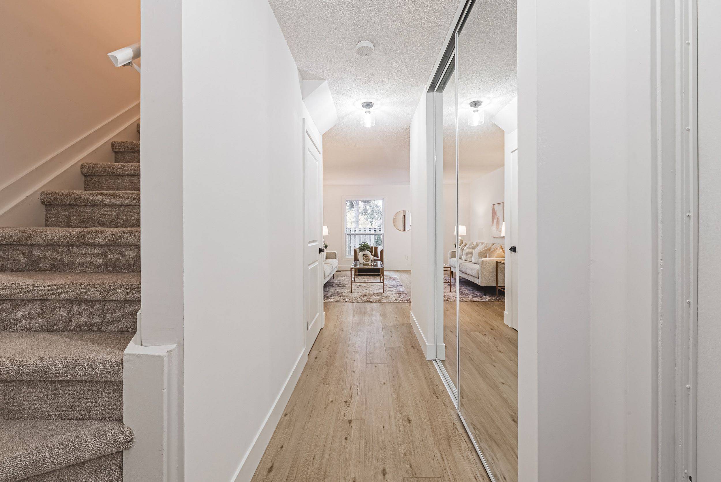 Burlington, ON L7N 3M1,660 Oxford RD #15