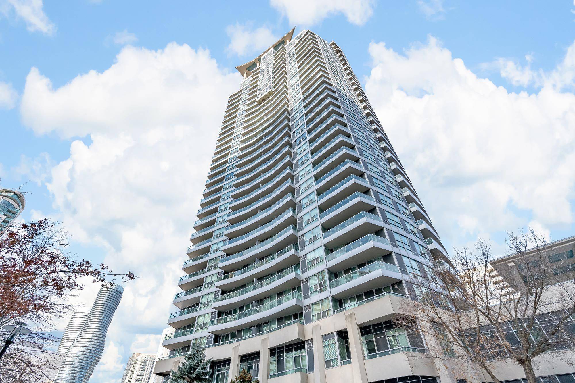 Mississauga, ON L5B 4M1,1 Elm Drive N/A W #308