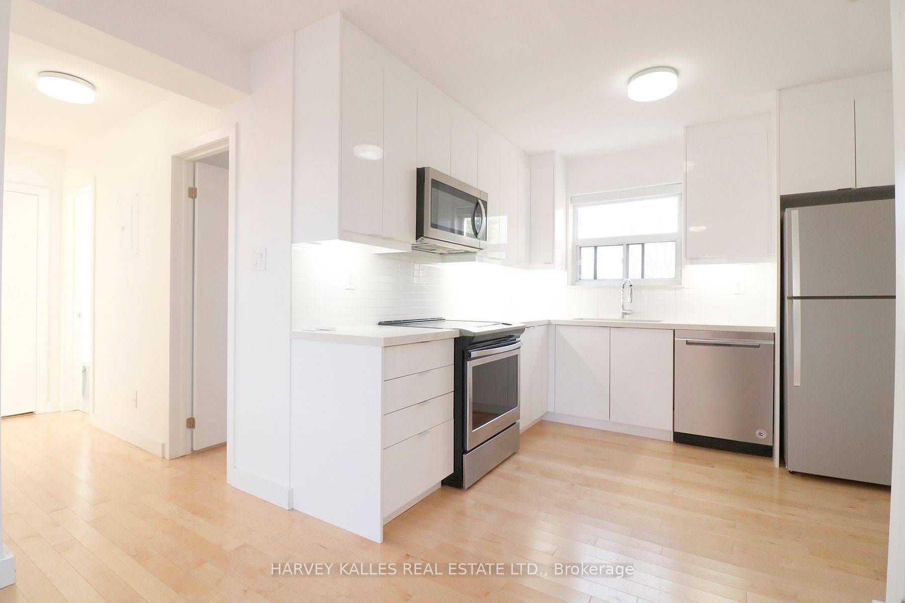 Mississauga, ON L5H 2P2,4 Benson AVE #6