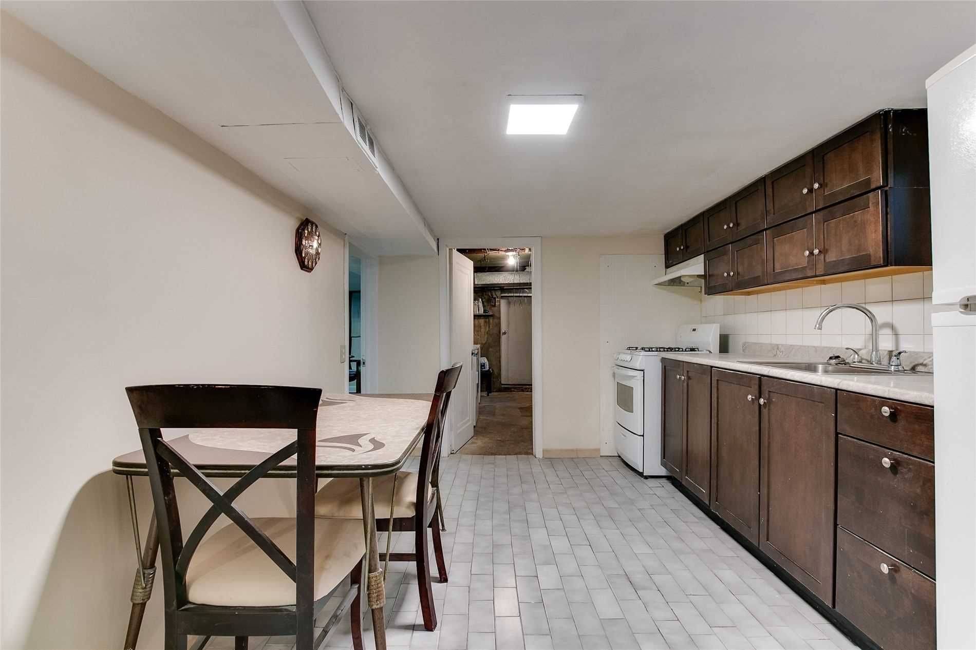 Toronto W03, ON M6N 3K6,292 Silverthorn AVE