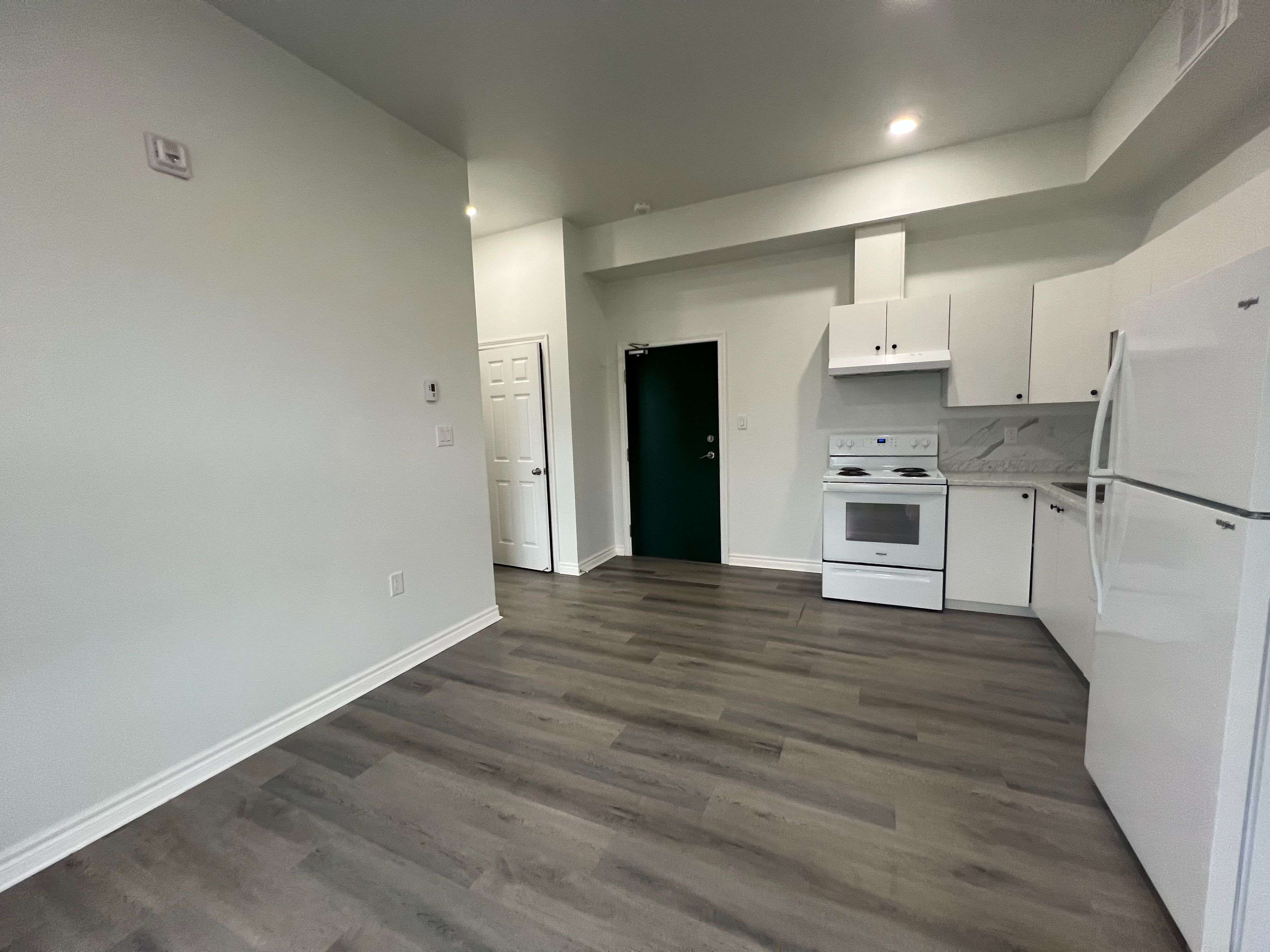 Centre Wellington, ON N0B 1S0,71 Victoria ST #304