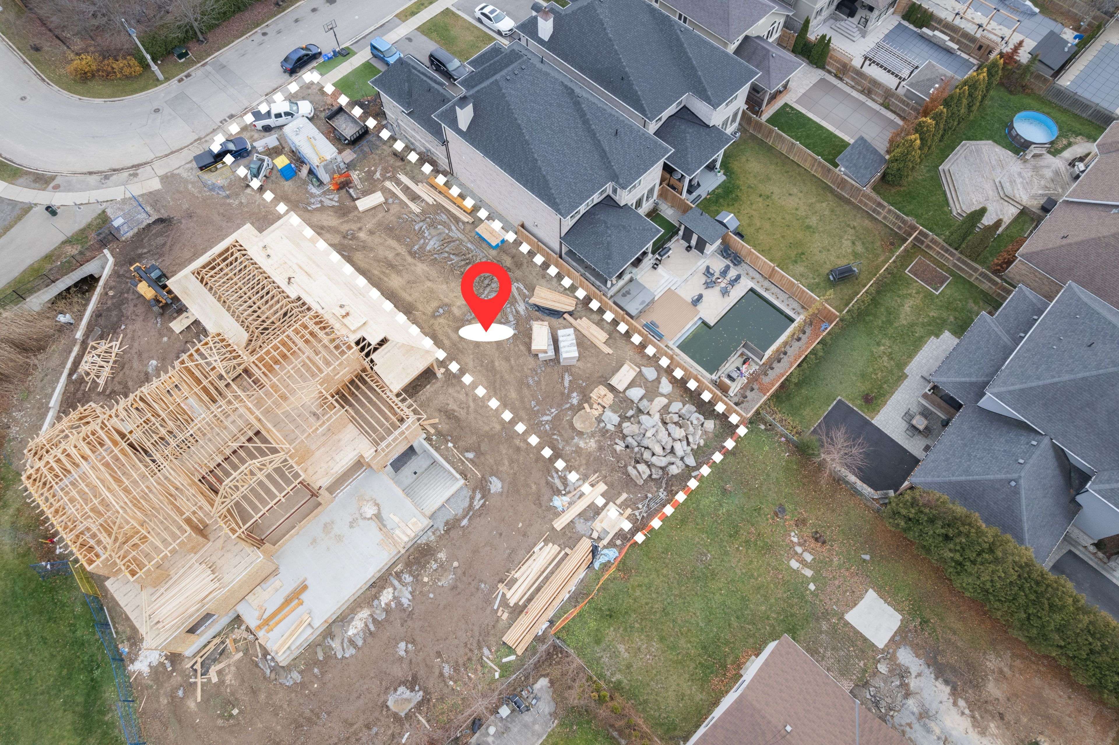 Hamilton, ON L8E 0E2,451 MONTREAL CIR