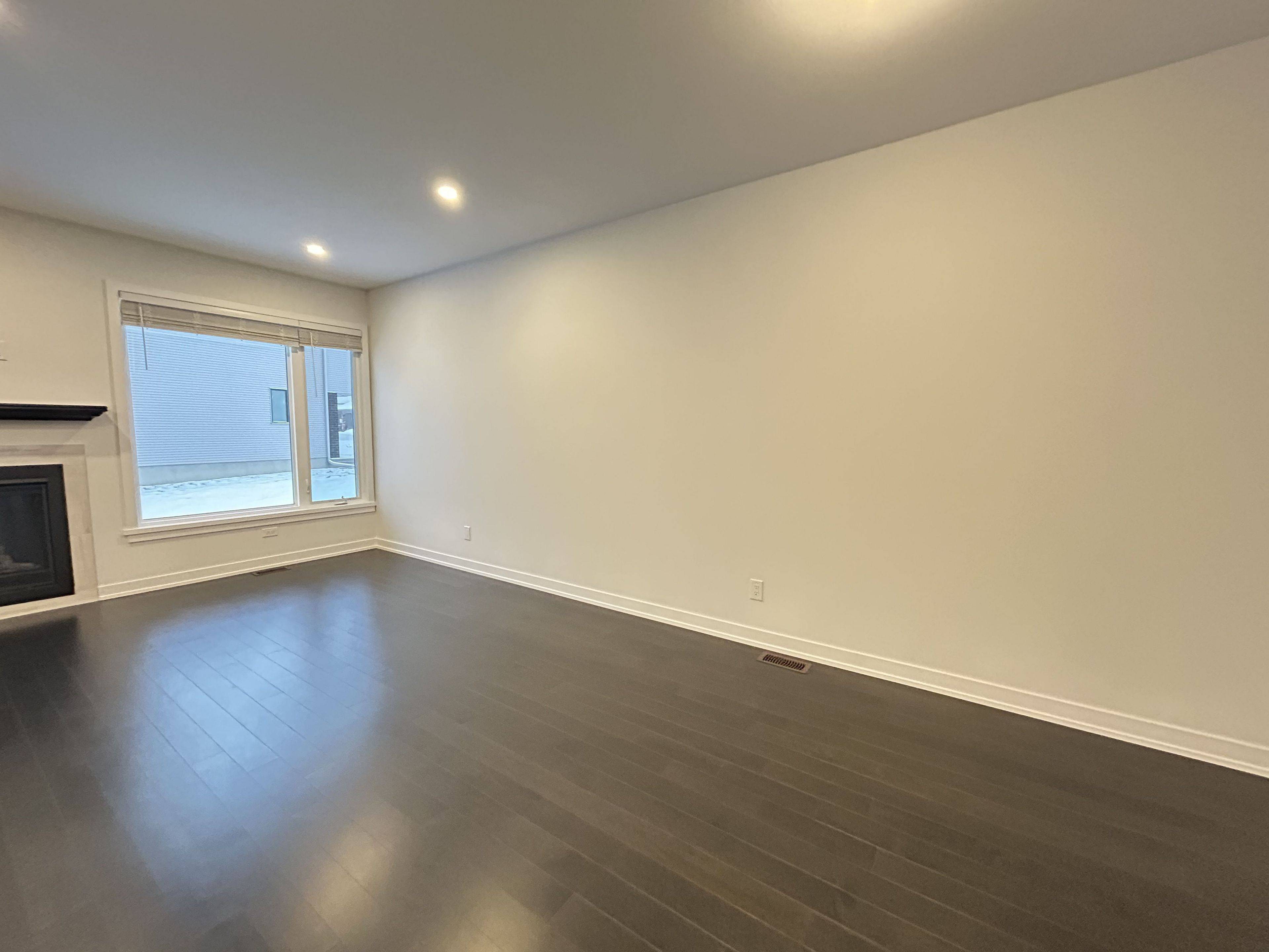 Blossom Park - Airport And Area, ON K1X 0K2,383 Mango ST