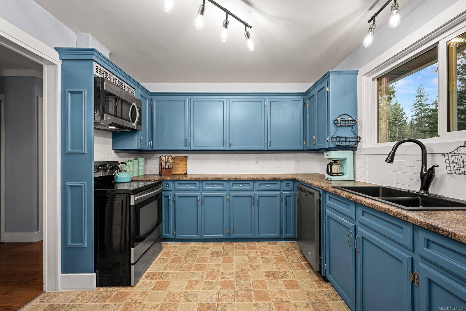 Courtenay, BC V9N 9S8,4675 Montrose Dr