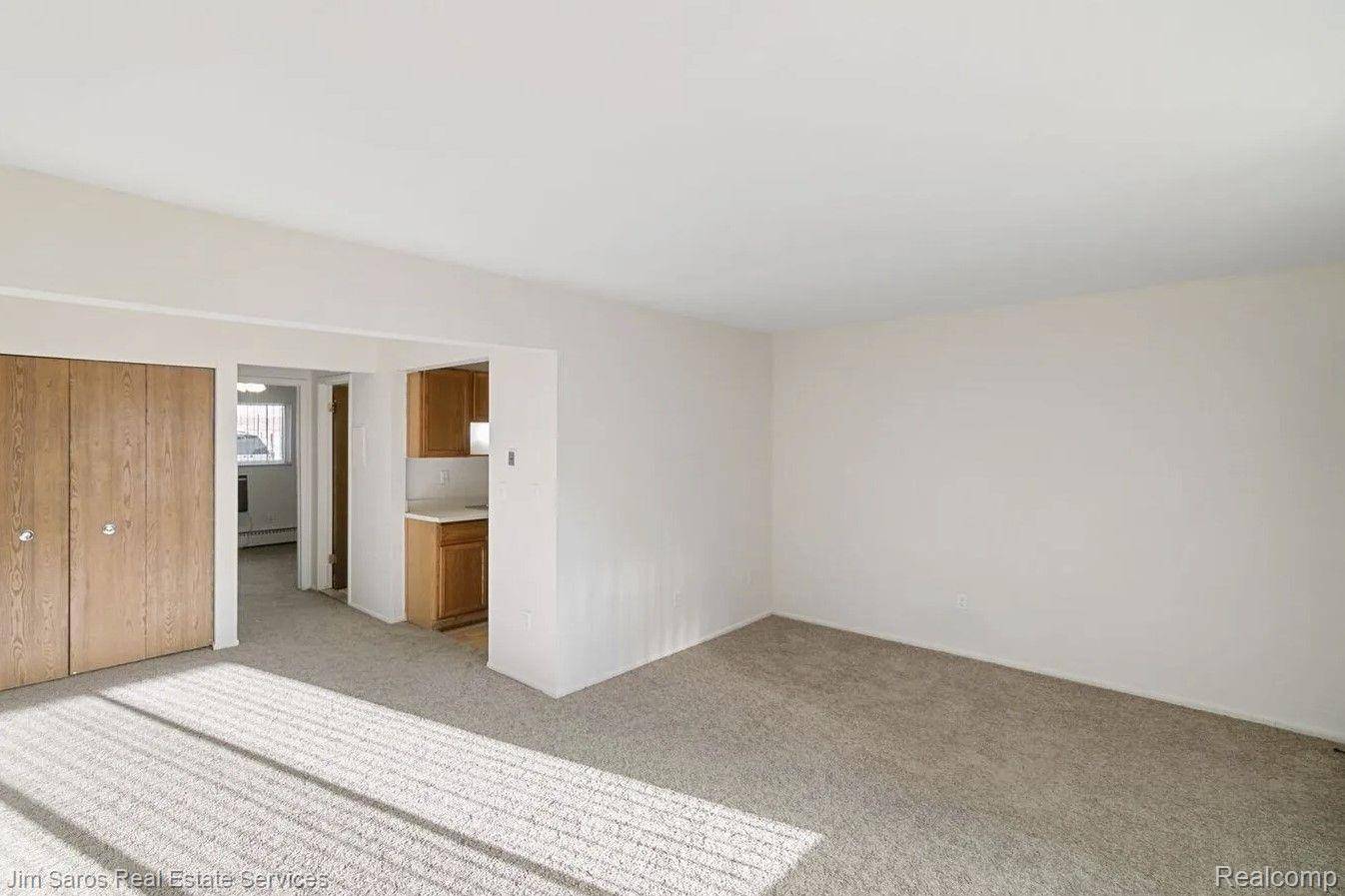 Roseville, MI 48066,16425 E 12 MILE Rd - 1 Bed Units