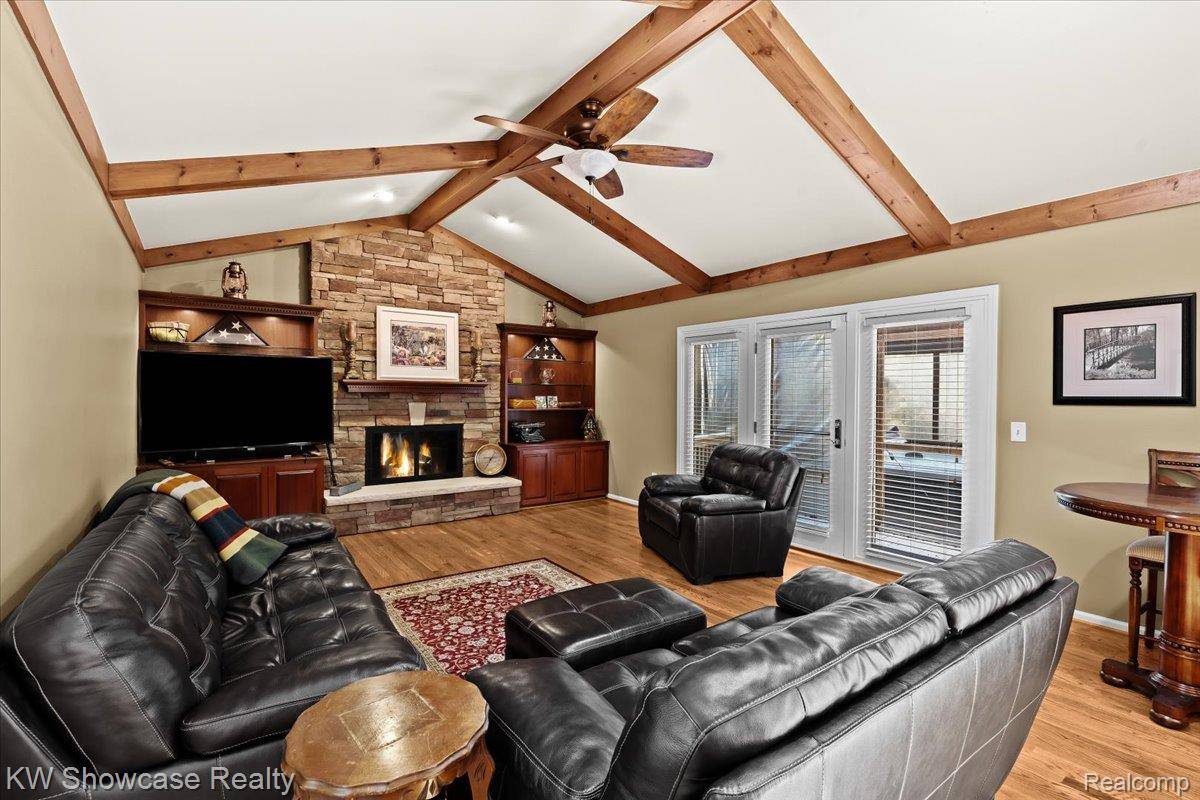 Addison, MI 48381,351 Heritage DR