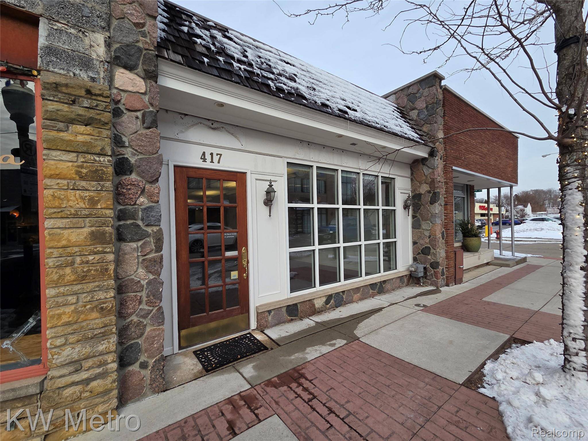 Royal Oak, MI 48067,417 E 4th ST