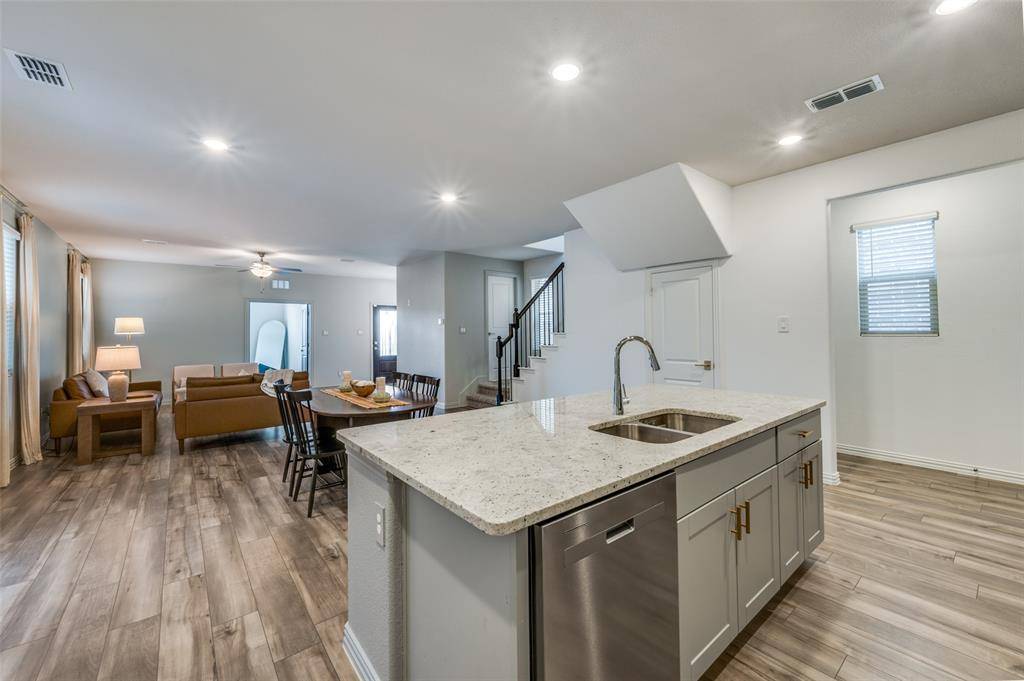 Corinth, TX 76210,2665 Kings Canyon Mews