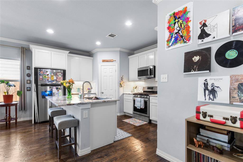 Sherman, TX 75090,810 N Walnut Street