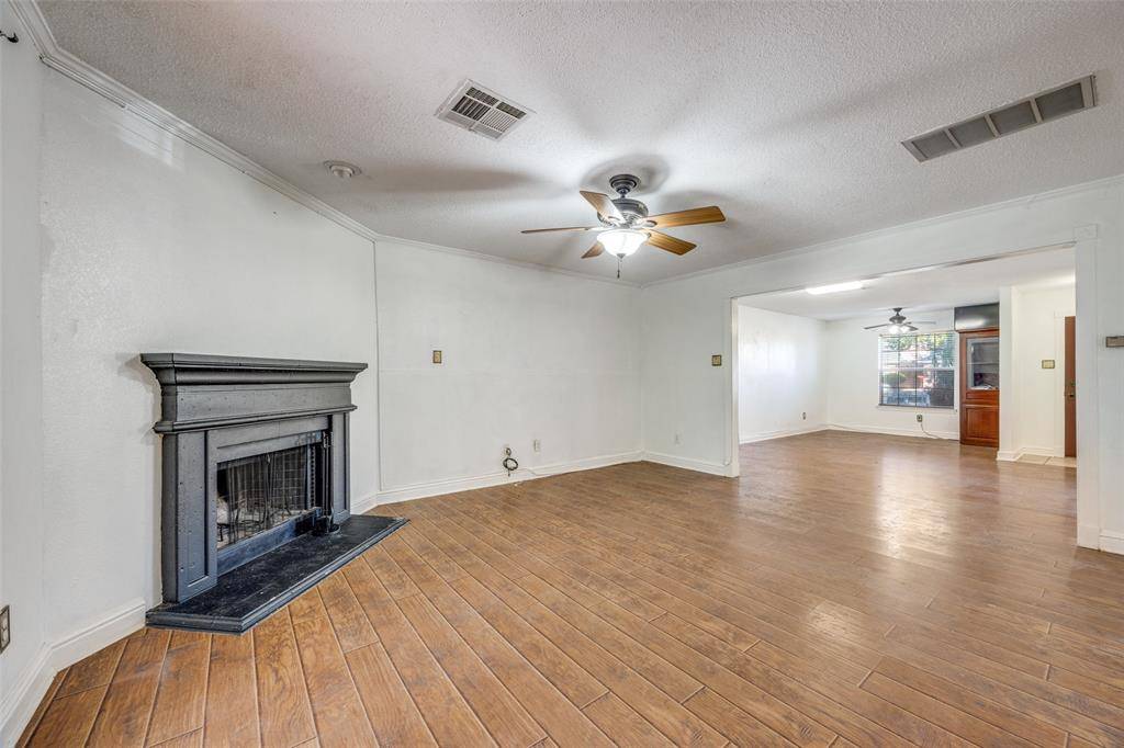 Sherman, TX 75092,1705 Creekside