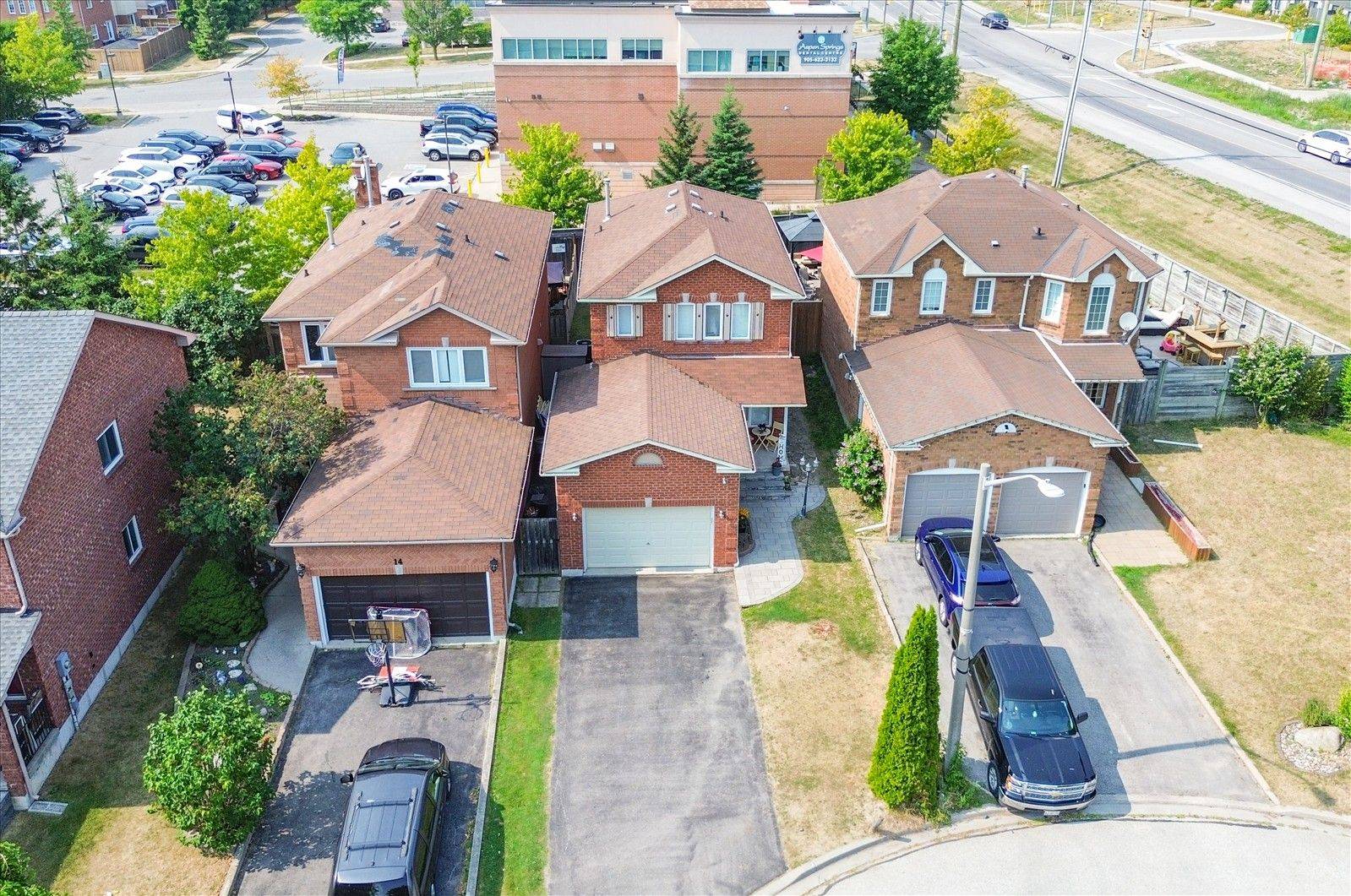 Clarington, ON L1C 4S9,16 Candler CT