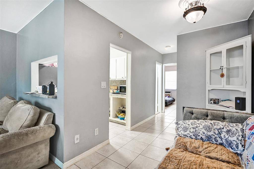 Hollywood, FL 33020,2915 Plunkett St #5D