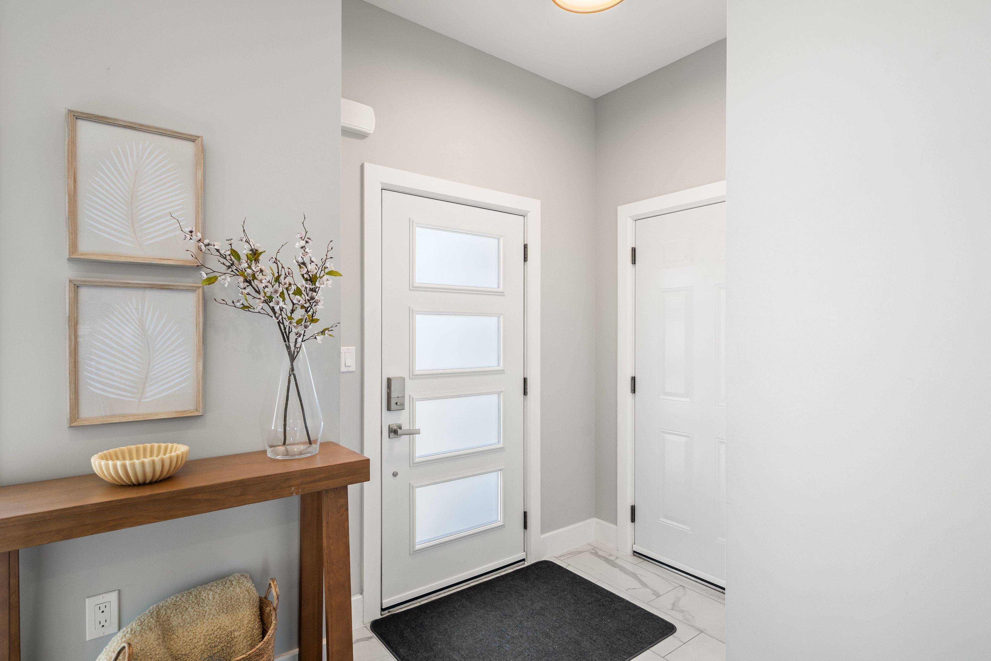 Loyalist, ON K0H 2H0,60 Potter DR