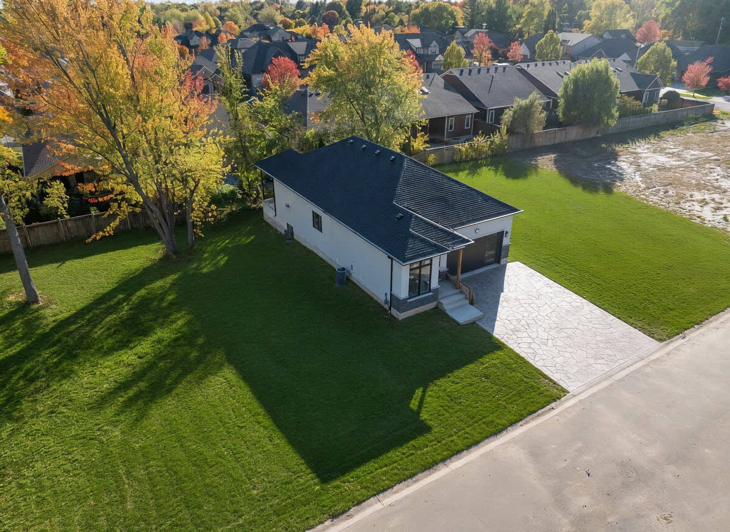 Pelham, ON L3C 3C3,11 Stickles ST