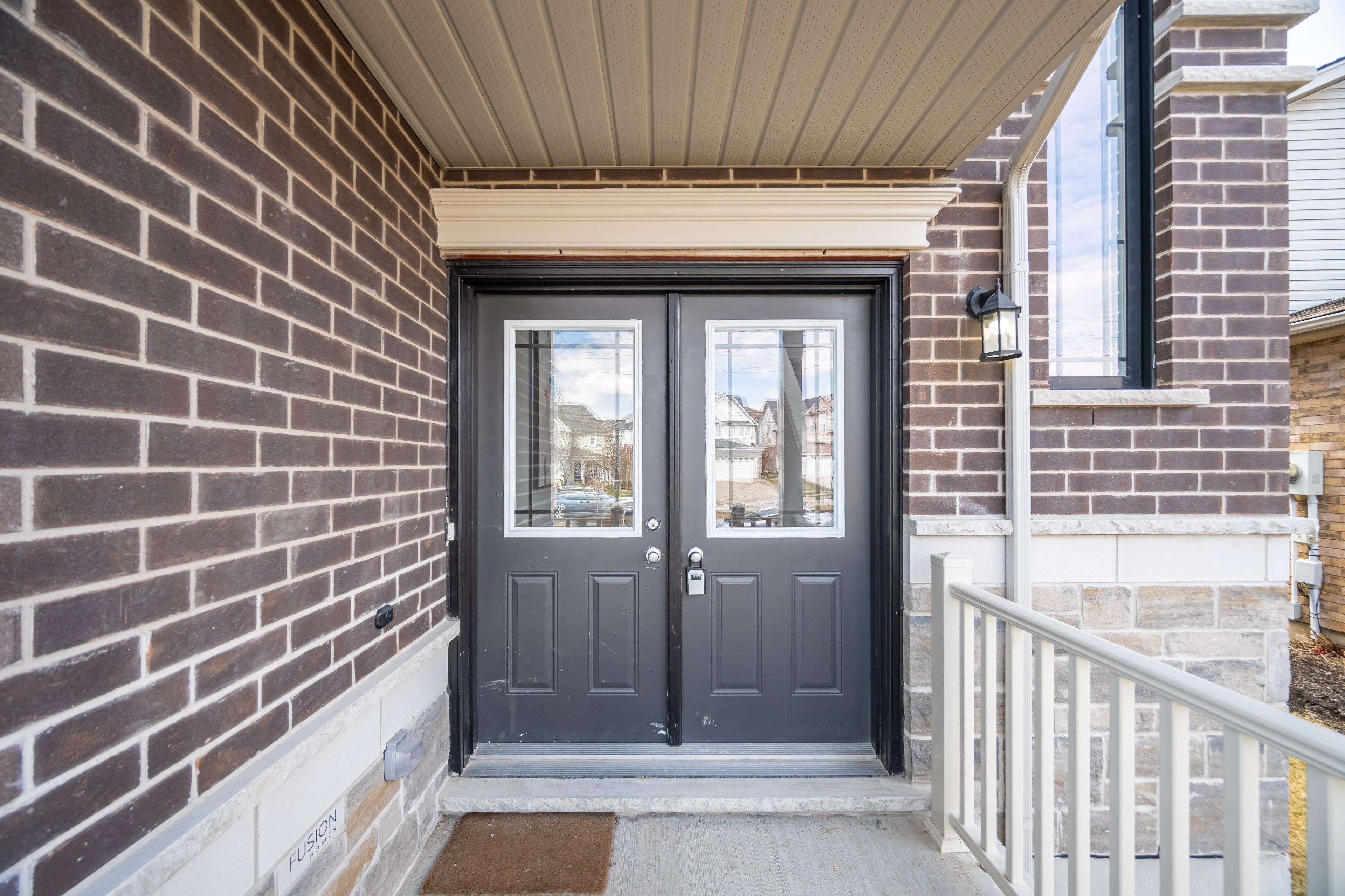 Guelph, ON N1E 7G7,148 STARWOOD DR