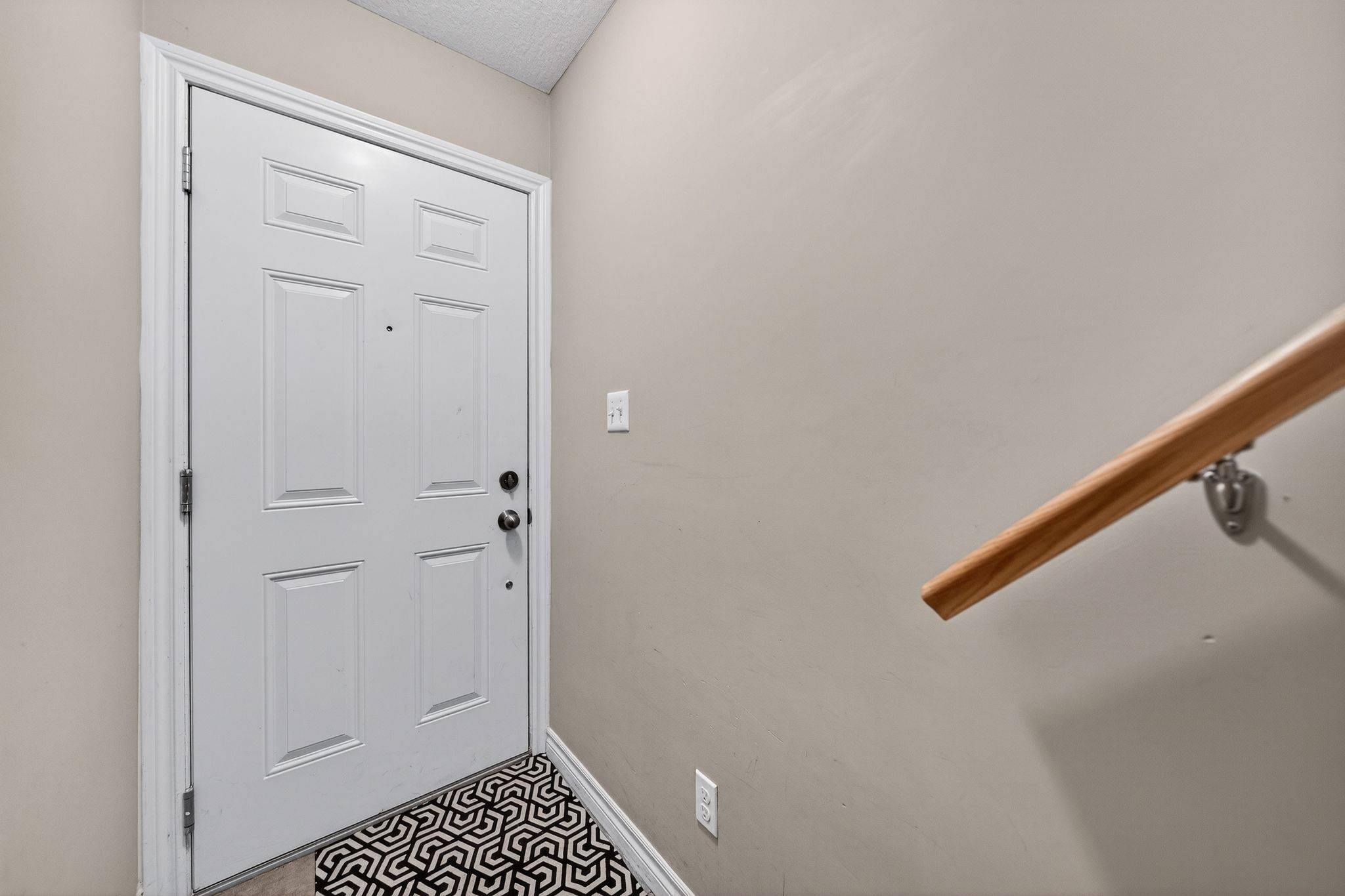 Guelph, ON N1E 0K4,15 Carere CRES #35B