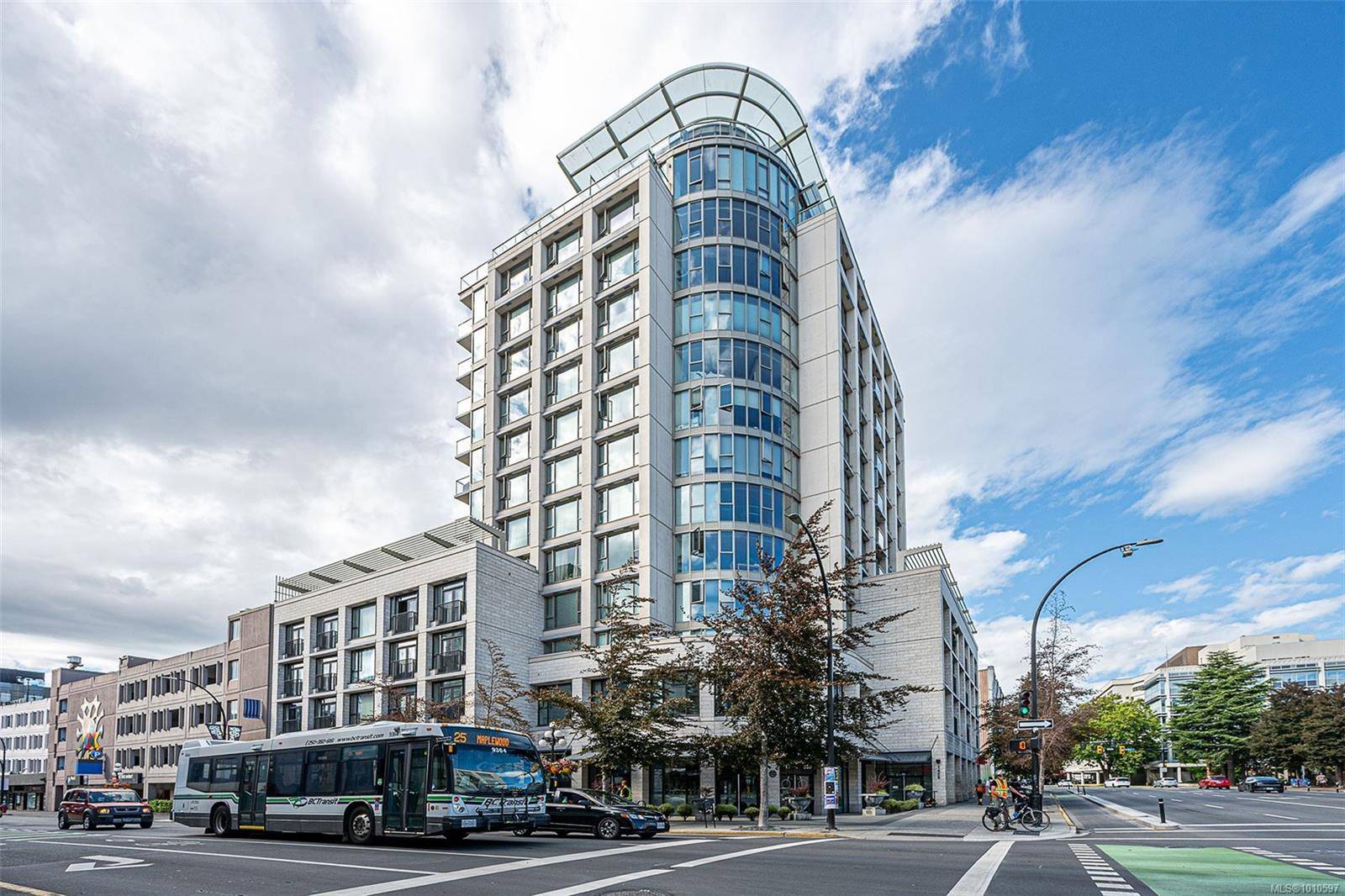 Victoria, BC V8W 1N1,760 Johnson St #311