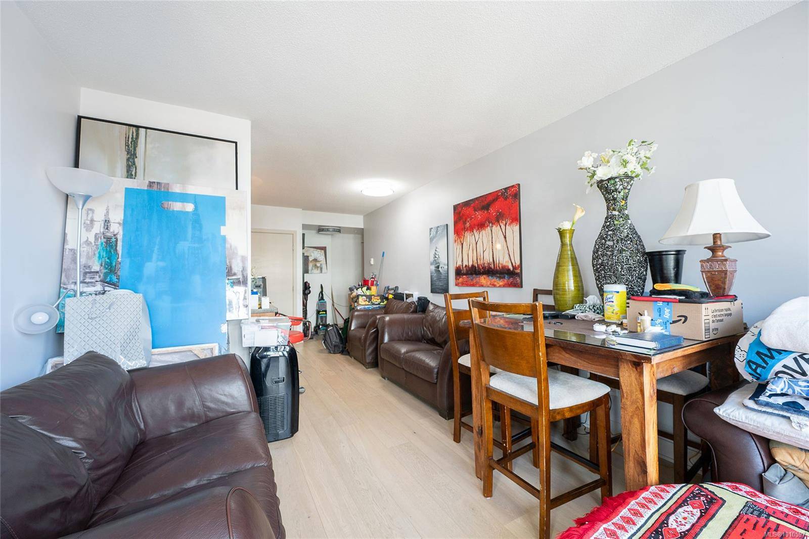 Victoria, BC V8W 1N1,760 Johnson St #311