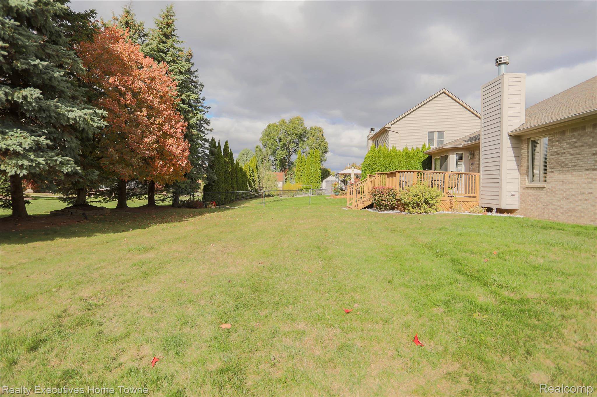 Macomb, MI 48044,50315 Alden DR