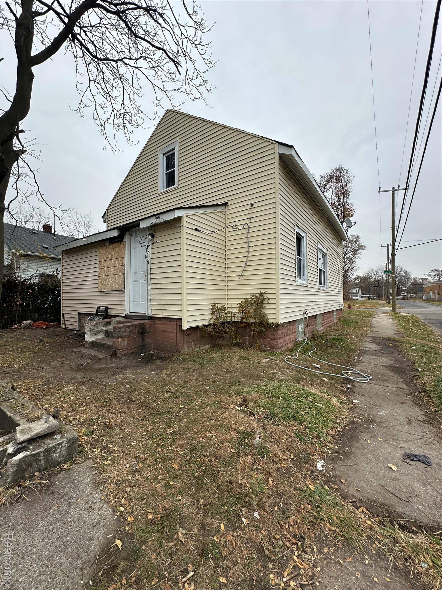 Detroit, MI 48203,17801 Marx ST