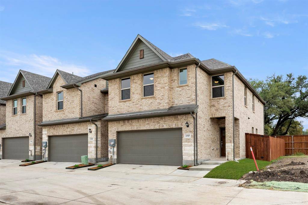Dallas, TX 75228,6949 Mustang Isle Drive
