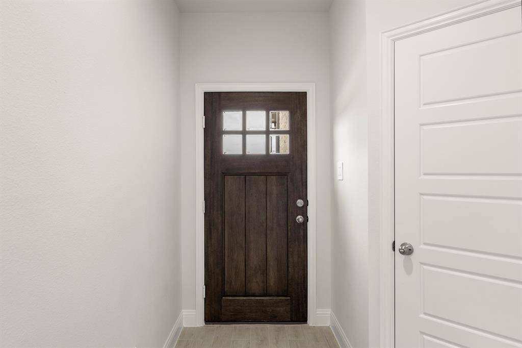 Dallas, TX 75228,6949 Mustang Isle Drive